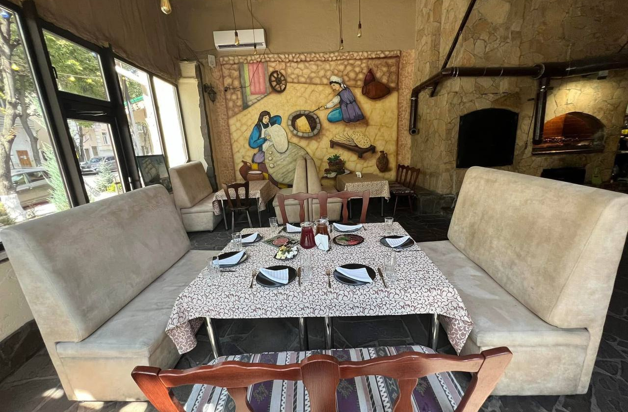 Літня веранда зі скляним оглядом